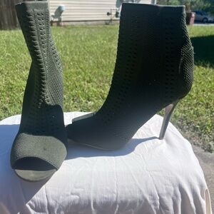 Olive green open toe knit high heel boot. Womens size 10